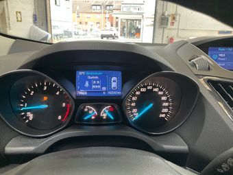 Ford Kuga 2.0 TDCi Titanium — zdjęcie 13