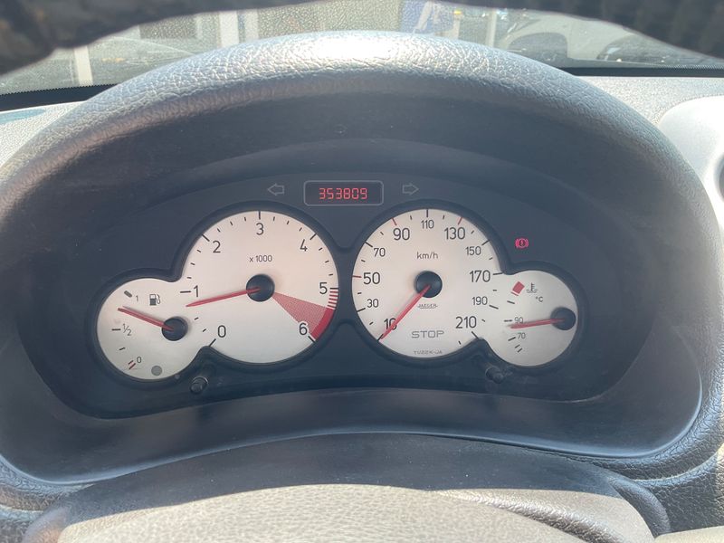 Peugeot 206 1.4 HDi XBOX 360 2007 – снимка 4