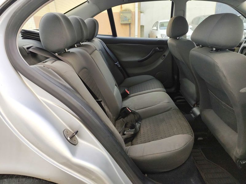 Seat Toledo 1.9 TDI Stella — zdjęcie 13