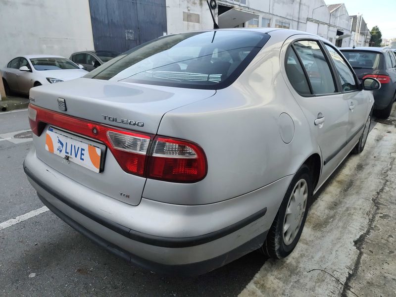 Seat Toledo 1.9 TDI Stella — zdjęcie 5