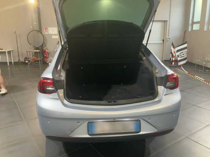 Opel Insignia Grand Sport 1.6 CDTI DPF Innovation — zdjęcie 10