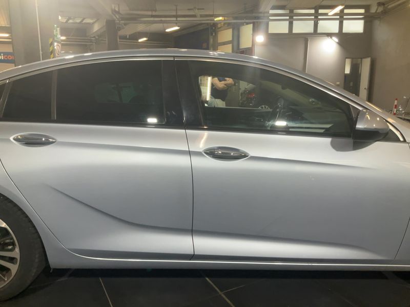 Opel Insignia Grand Sport 1.6 CDTI DPF Innovation — zdjęcie 7