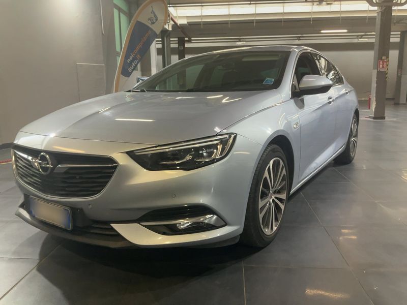 Opel Insignia Grand Sport 1.6 CDTI DPF Innovation — zdjęcie 2