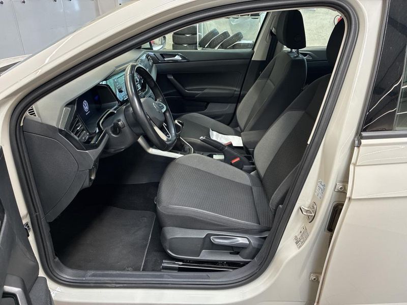 Volkswagen Taigo 1.0 TSI Life — zdjęcie 8