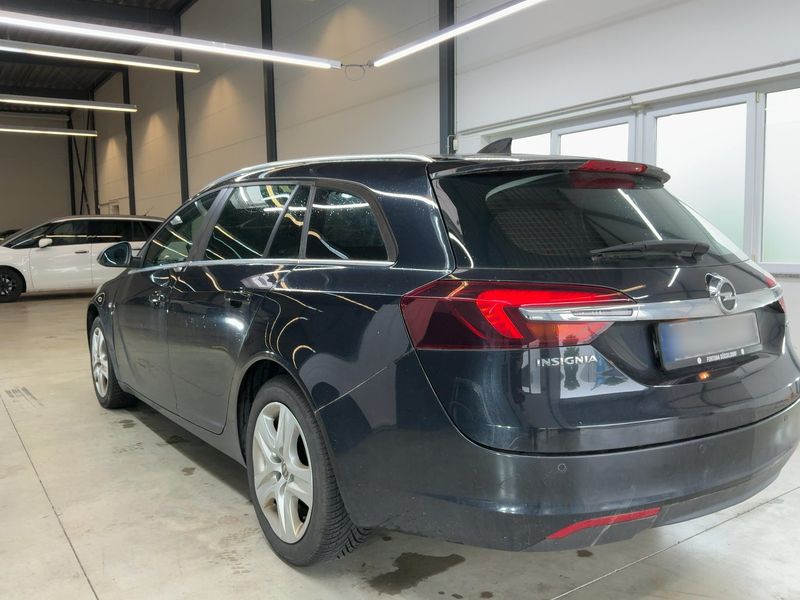 Opel Insignia Sports Tourer 1.6 CDTI DPF Business Edition — zdjęcie 3