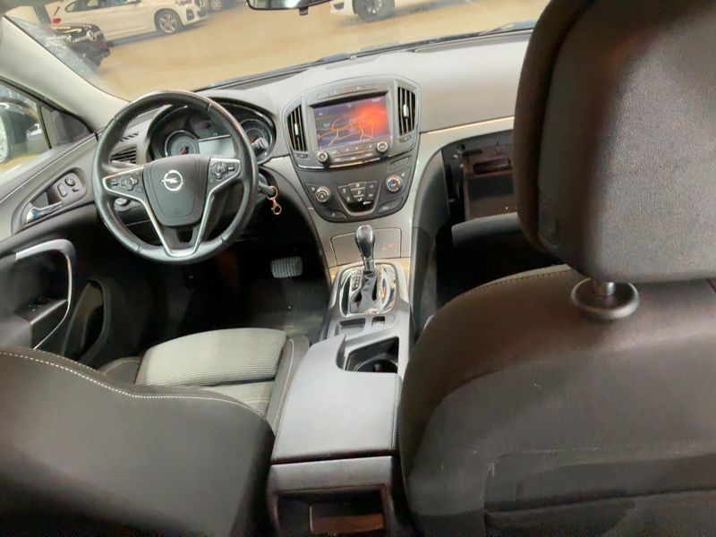 Opel Insignia Sports Tourer 1.6 CDTI DPF Business Edition — zdjęcie 12