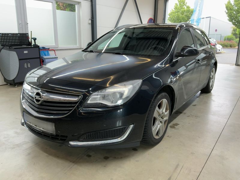 Opel Insignia Sports Tourer 1.6 CDTI DPF Business Edition — zdjęcie 1