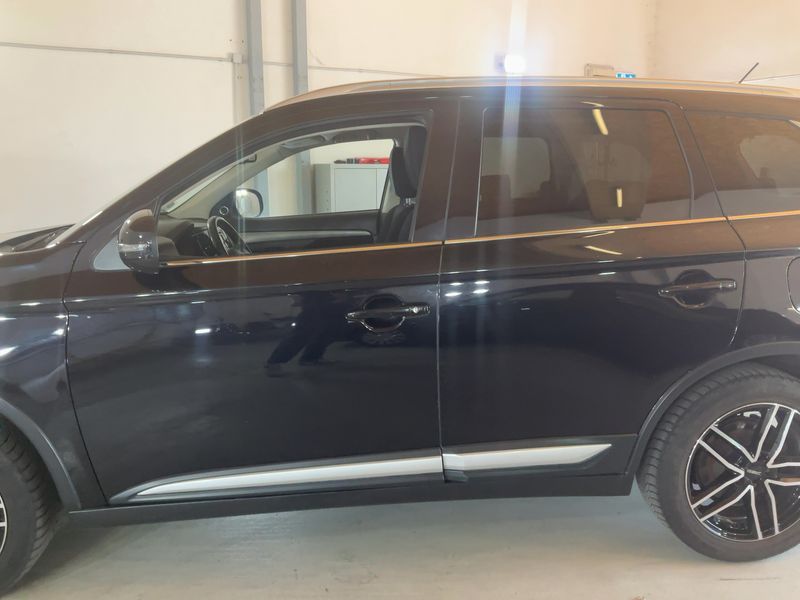 Mitsubishi Outlander 2.2 DI-D Intense ClearTec 4WD — zdjęcie 4