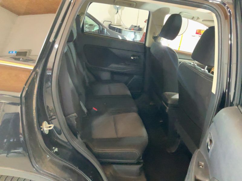 Mitsubishi Outlander 2.2 DI-D Intense ClearTec 4WD — zdjęcie 14