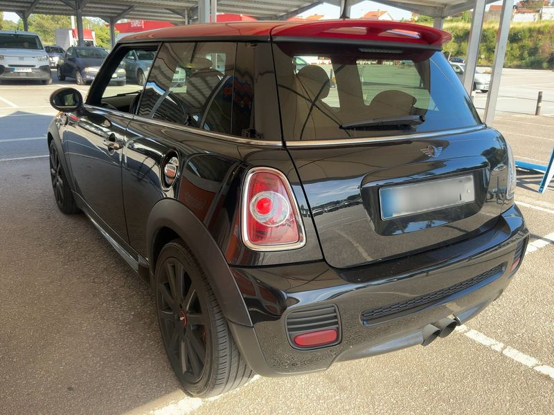MINI John Cooper Works — zdjęcie 3