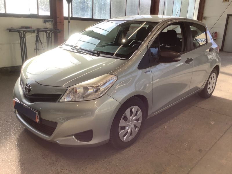 Yaris 1.4 D-4D Cool