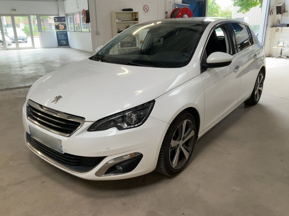 Peugeot 308 2015