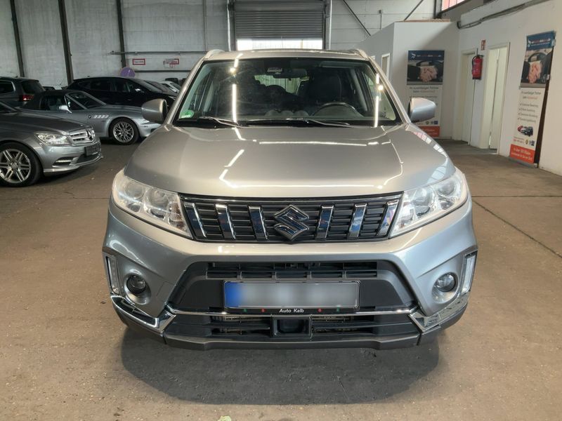 Suzuki Vitara 1.0 BoosterJet Comfort 4x4 — zdjęcie 9