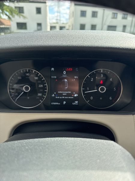 Land Rover Range Rover Velar 2.0 Diesel S R-Dynamic — zdjęcie 12