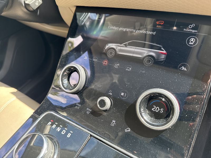 Land Rover Range Rover Velar 2.0 Diesel S R-Dynamic — zdjęcie 18