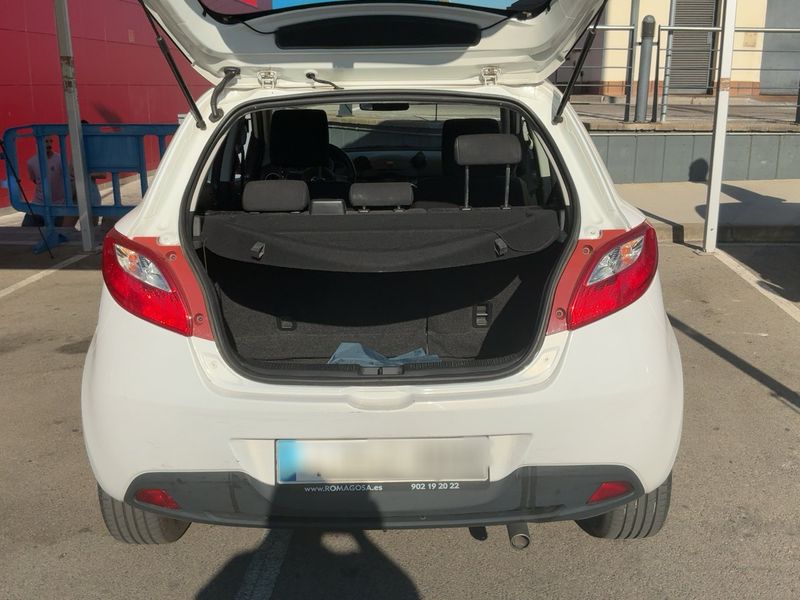 Mazda 2 1.3 Active — zdjęcie 10