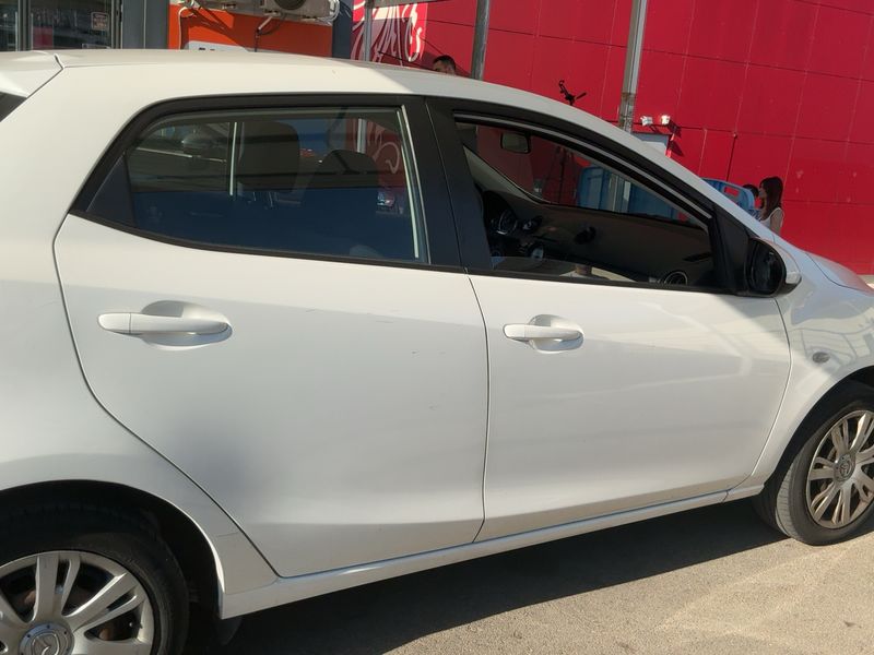 Mazda 2 1.3 Active — zdjęcie 7