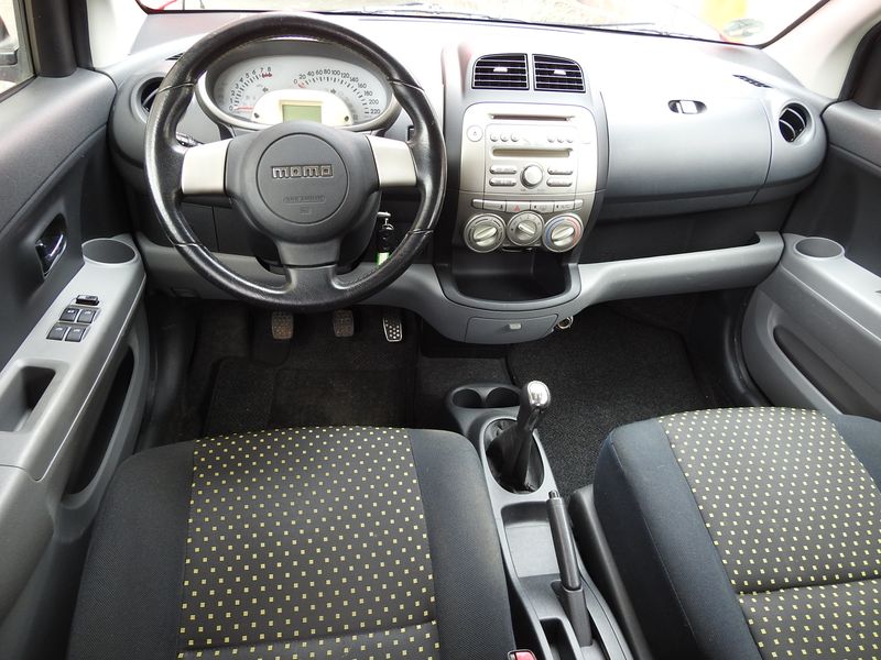 Daihatsu Sirion 1.3 — zdjęcie 11