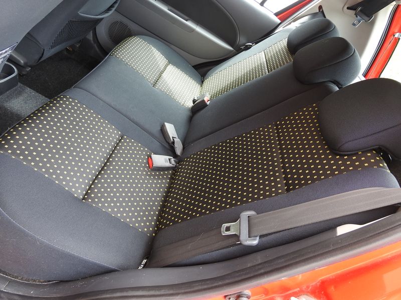 Daihatsu Sirion 1.3 — zdjęcie 13