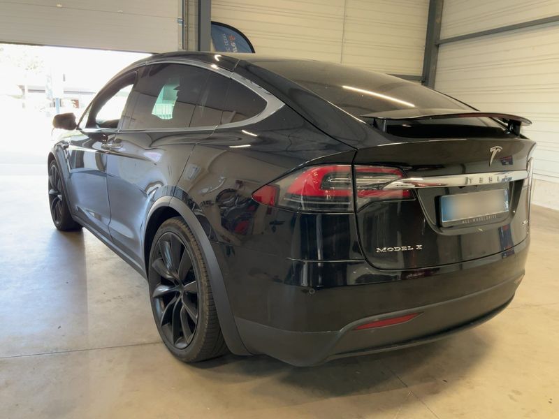 Tesla Model X 100D Dual — zdjęcie 3