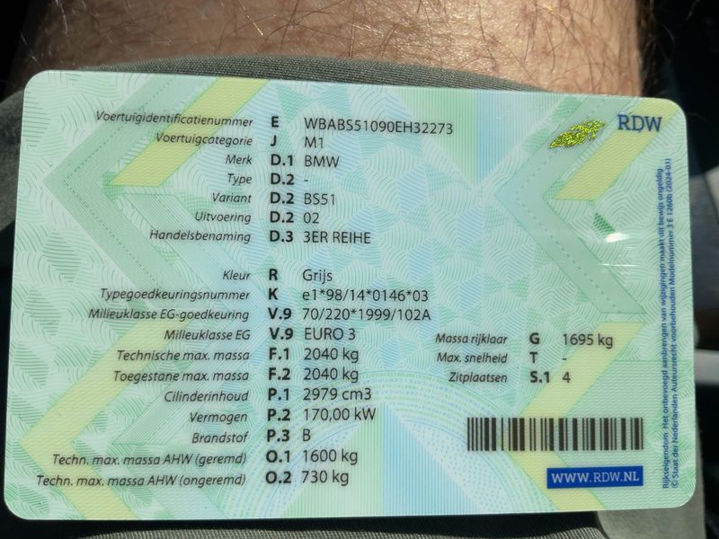 BMW 3er 330Ci 2001 – снимка 20
