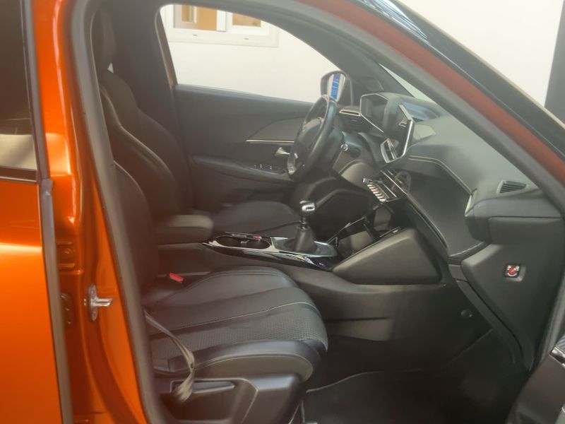 Peugeot 2008 1.2 PureTech GT 2021 – снимка 16