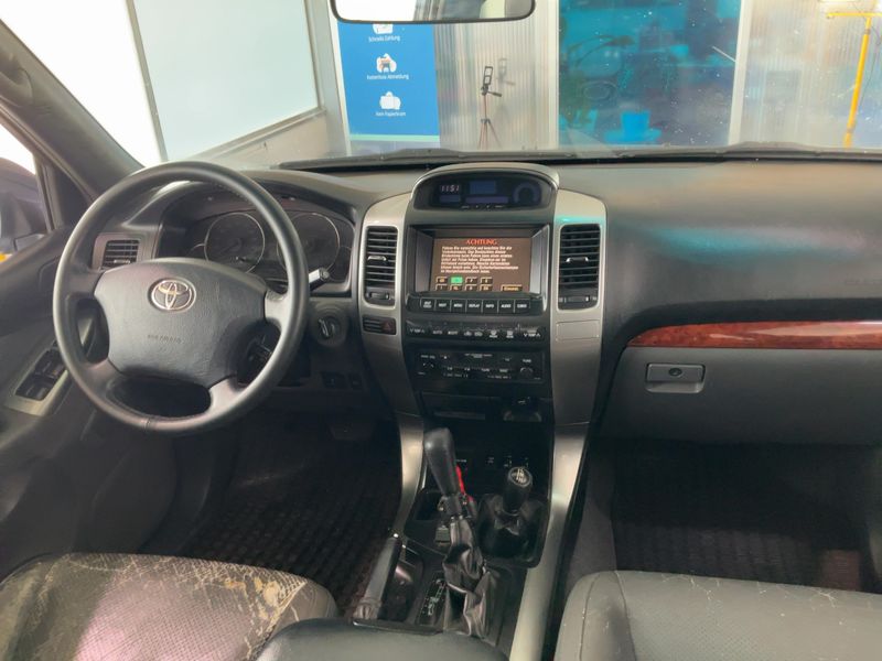 Toyota Land Cruiser 3.0 D-4D — zdjęcie 12