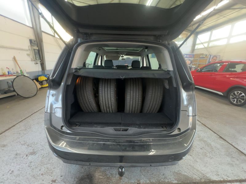 Citroen C4 Grand Picasso 1.6 Blue-HDi Seduction — zdjęcie 10
