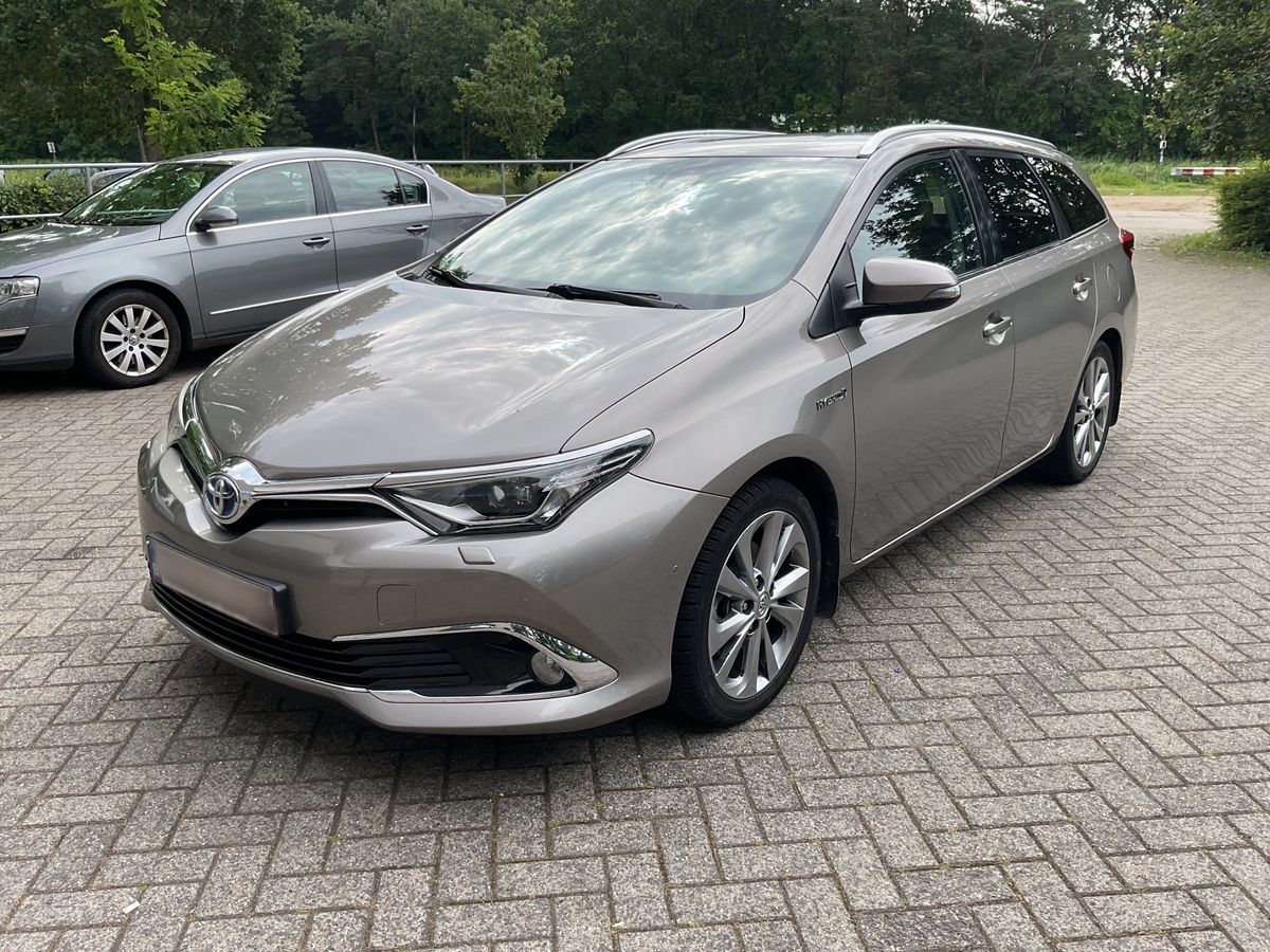 Toyota Auris 2016