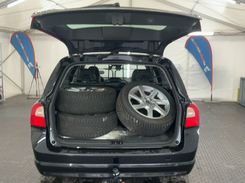 Volvo V70 1.6 D2 Edition PRO — zdjęcie 10