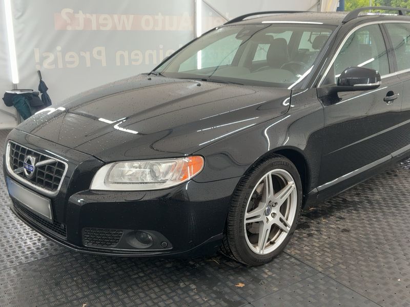 Volvo V70 1.6 D2 Edition PRO — zdjęcie 2