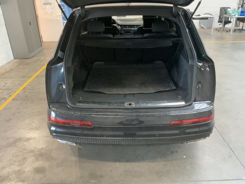 Audi Q7 3.0 V6 TDI quattro — zdjęcie 10