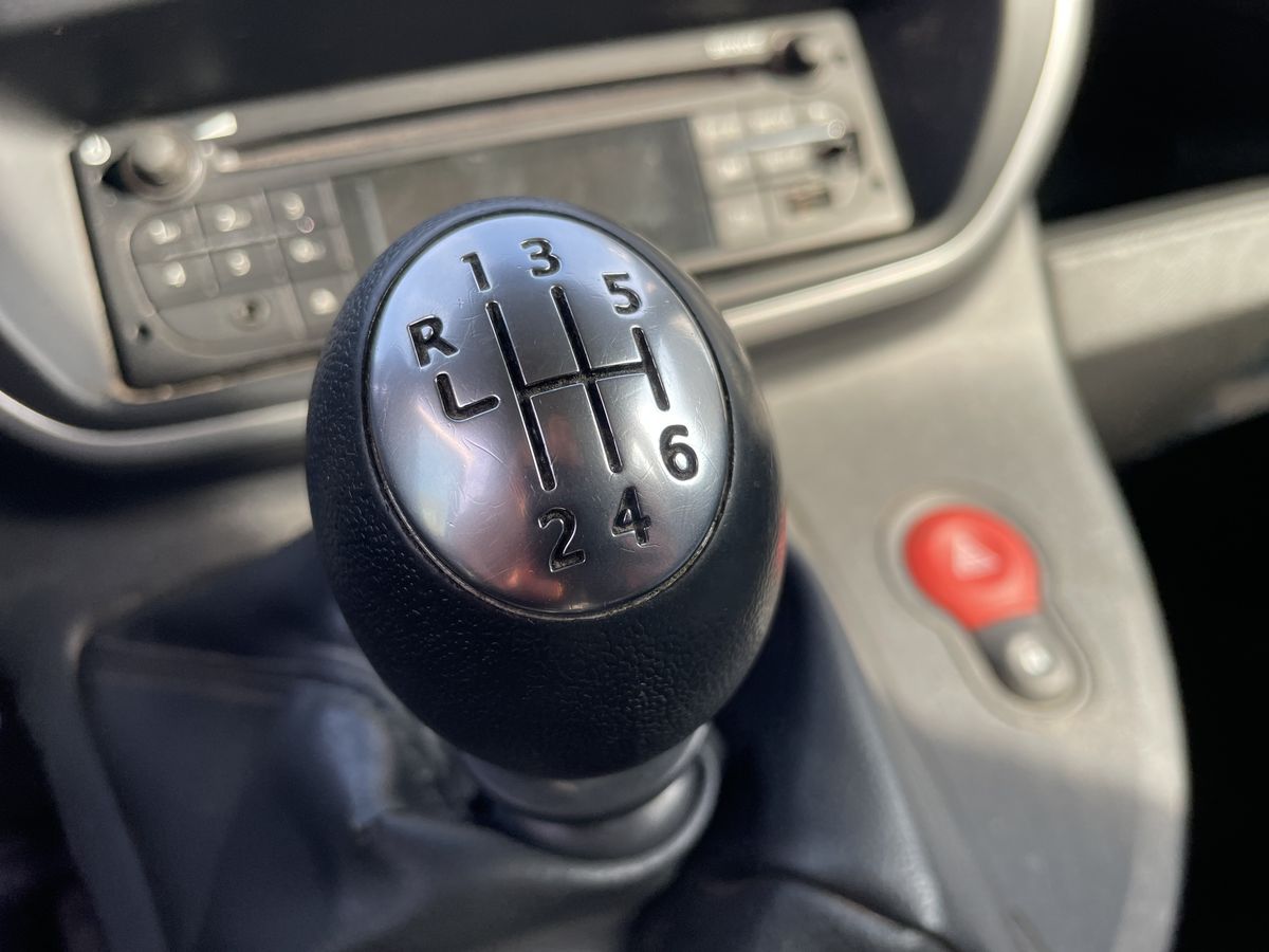 Renault Kangoo 2021 — photo 42