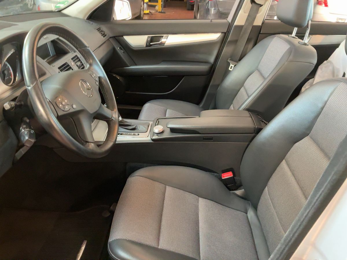 Mercedes-Benz C-Klasse 2010 — photo 18