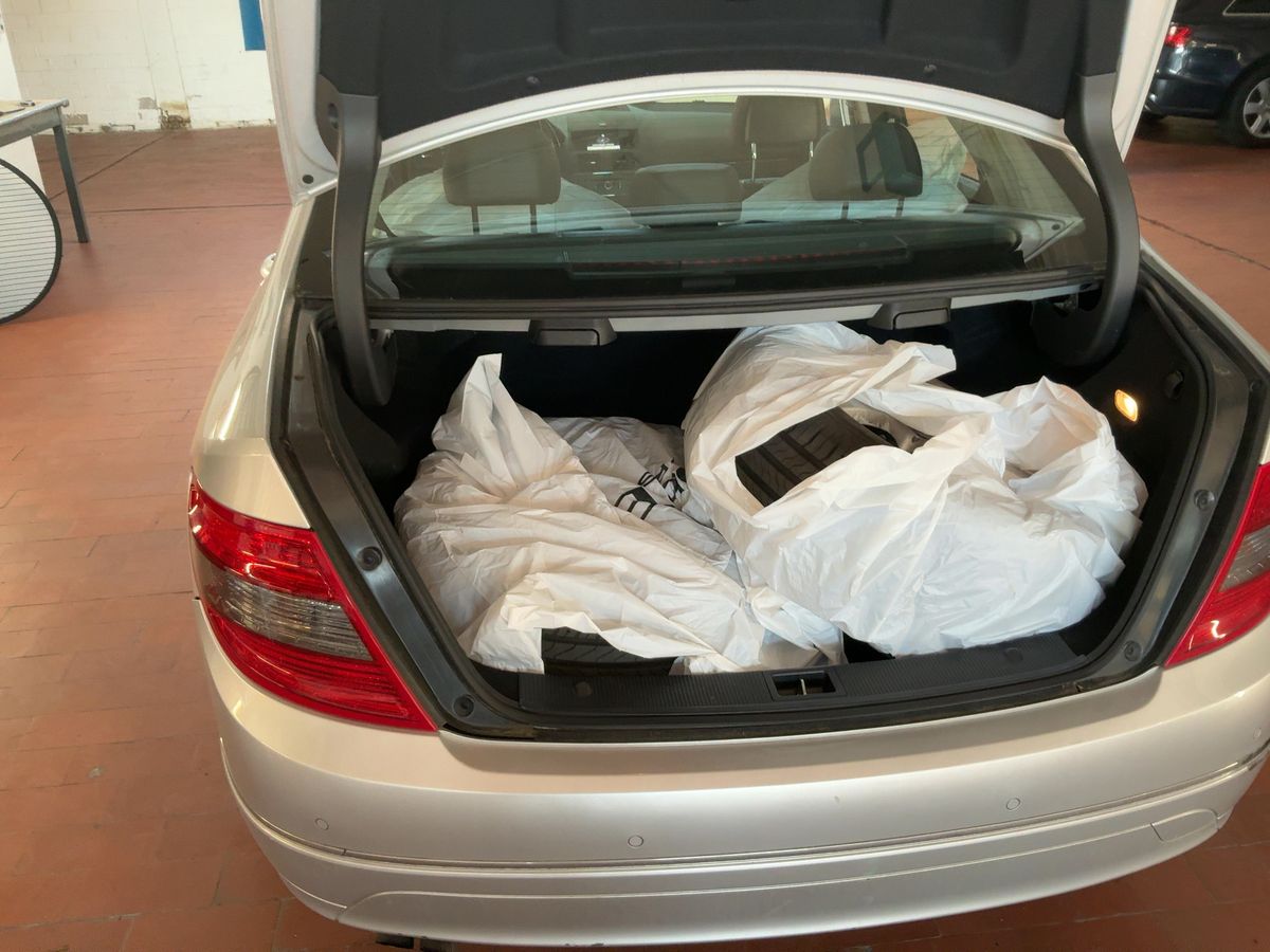 Mercedes-Benz C-Klasse 2010 — photo 17