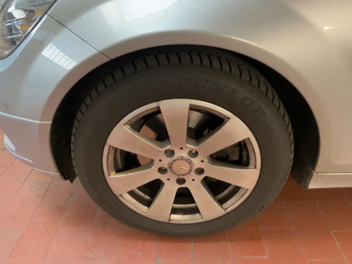 Mercedes-Benz C-Klasse 2010 — photo 4