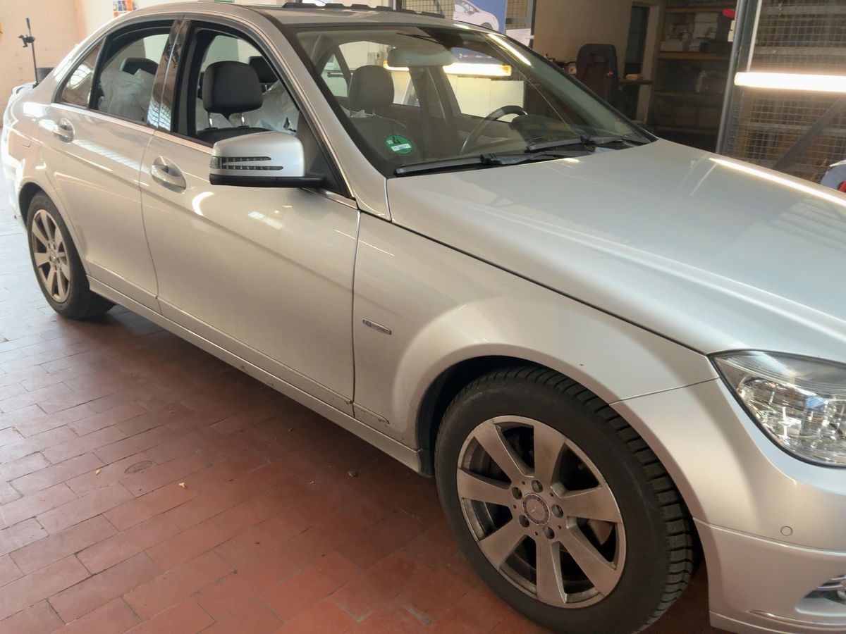 Mercedes-Benz C-Klasse 2010 — photo 13