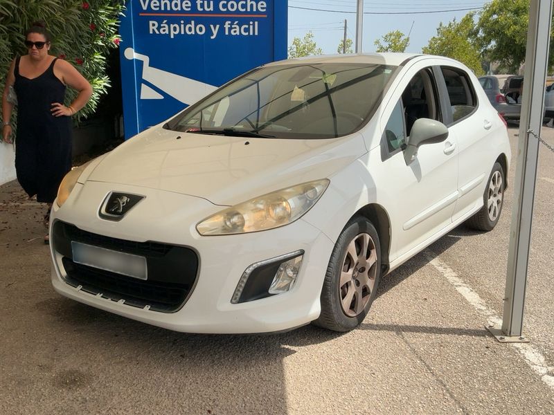 Peugeot 308 1.6 HDi Active 2011 – снимка 1