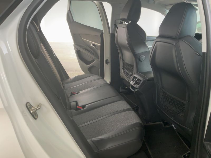Peugeot 3008 1.5 Blue-HDi Allure 2018 – снимка 19