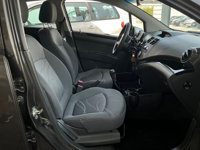 Chevrolet Spark 1.0 LS — zdjęcie 11