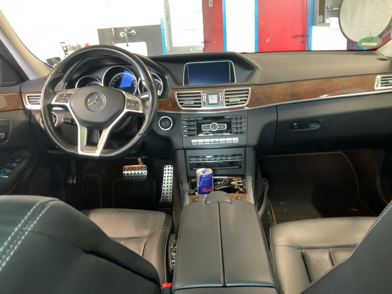 Mercedes-Benz E-Klasse E 500 CGI BlueEfficiency 4Matic Elegance 2014 – снимка 17