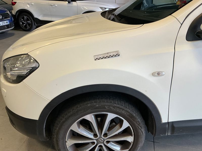Nissan Qashqai 1.6 dCi Tekna 4x4 2012 – снимка 32