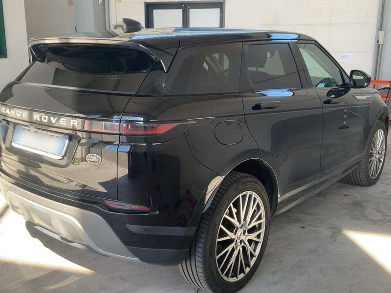 Land Rover Evoque D150 Mild-Hybrid — zdjęcie 6
