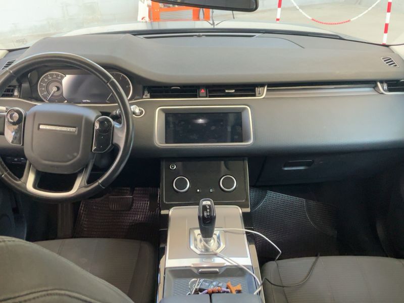 Land Rover Evoque D150 Mild-Hybrid — zdjęcie 12