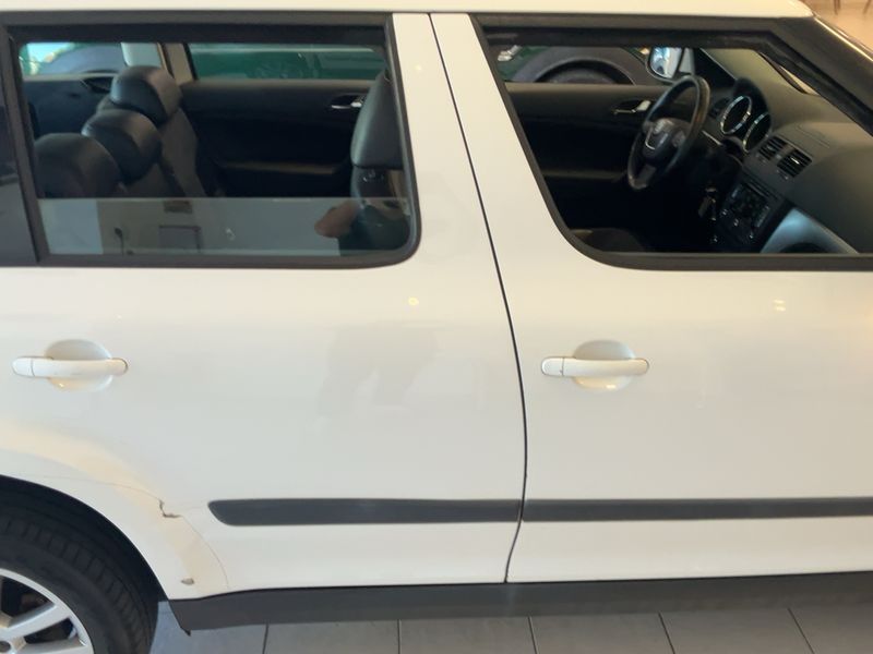 Skoda Yeti 2.0 TDI Experience 4x4 — zdjęcie 7