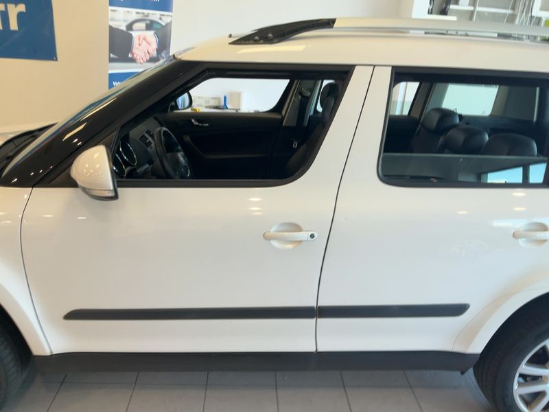 Skoda Yeti 2.0 TDI Experience 4x4 — zdjęcie 4