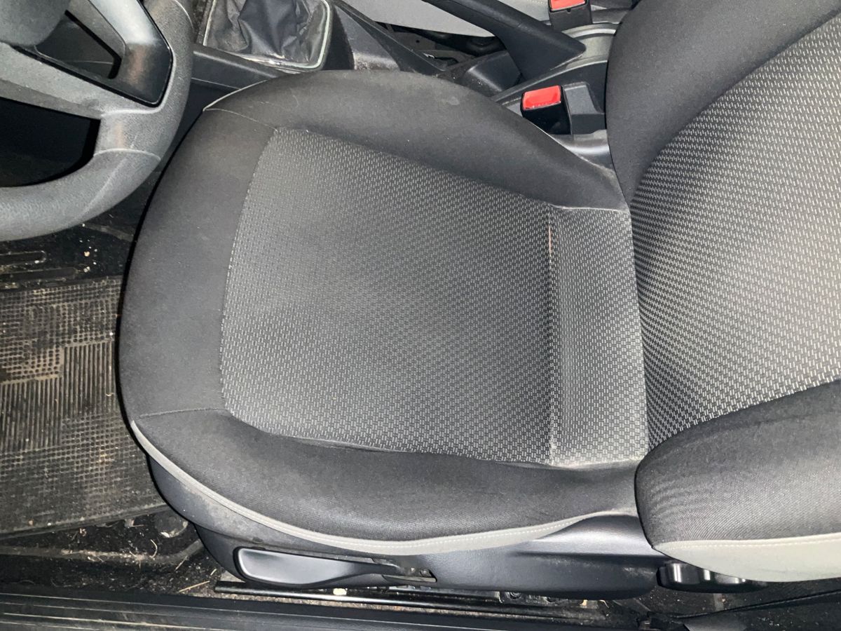 Seat Ibiza 2017 — photo 29