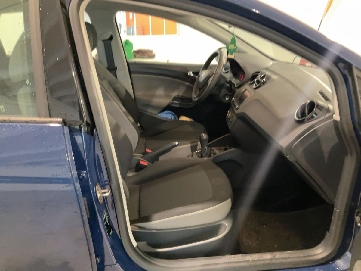 Seat Ibiza 2017 — photo 17
