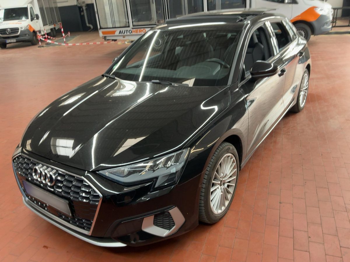 Audi A3 2023 — photo 1