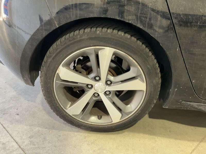 Peugeot 308 1.2 e-THP GT Line 2018 – снимка 9